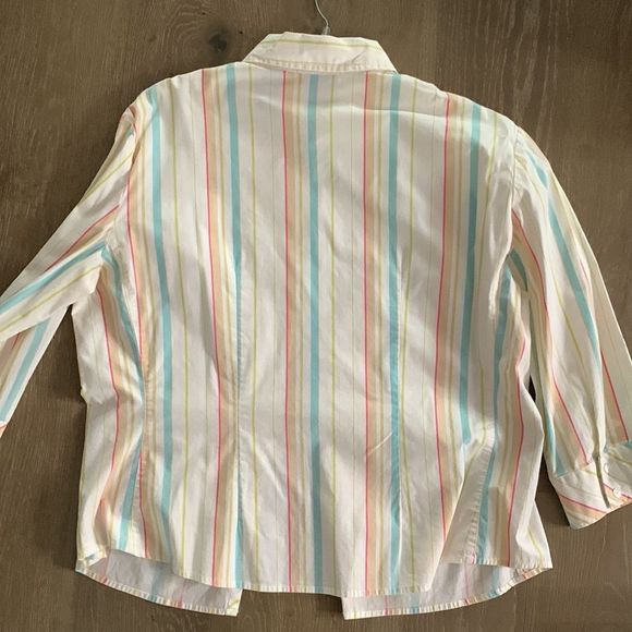 New York & Company Tailored Shirt - Picture 3 of 11